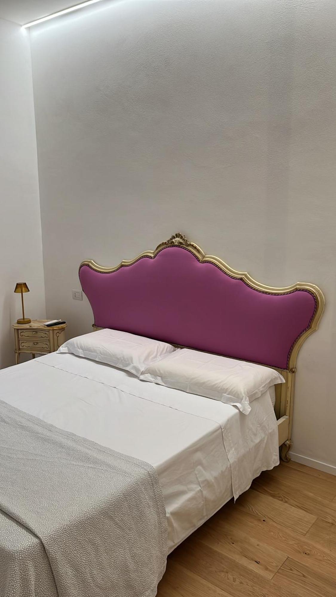 Rosarias Rooms Манфредония Екстериор снимка